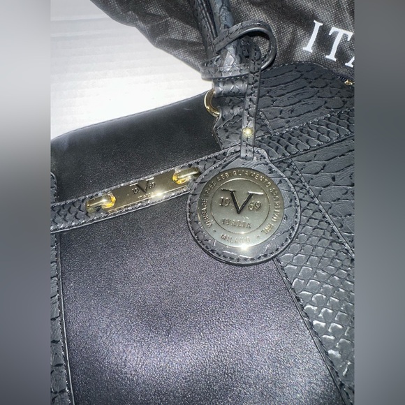 Versace 1968 willow tote nwt and shoulder strap too dust bag! - Picture 12 of 16